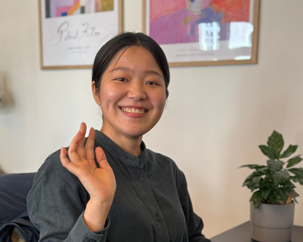 Sig hej til Yuna – vores nye studentermedhjælper. Yuna er kandidatstuderende i arkitektur på Waseda Universitet i Tokyo, har en stærk baggrund inden for miljødesign og er over sommeren i Danmark som gæsteforsker på DTU.